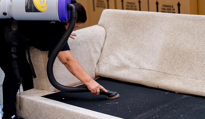 Upholstery cleaning using vacuum cleaner